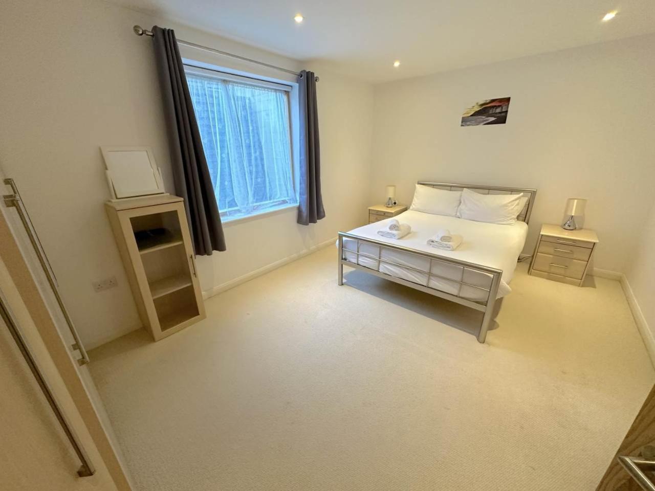 Parc Y Bryn Serviced Apartments Aberystwyth Bagian luar foto