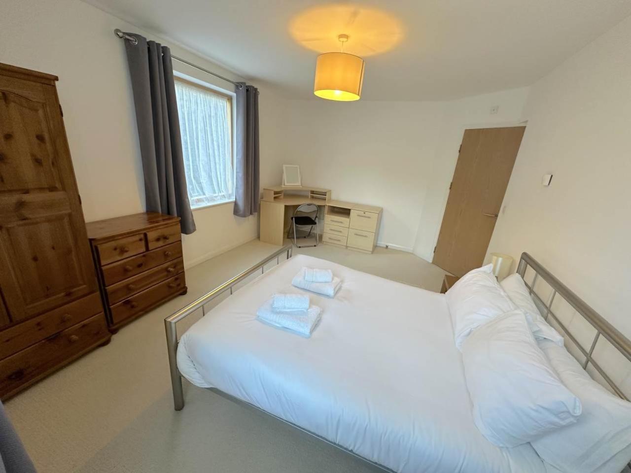 Parc Y Bryn Serviced Apartments Aberystwyth Bagian luar foto