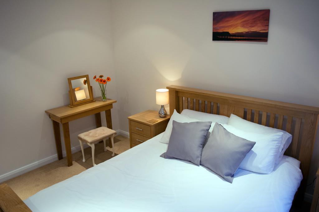 Parc Y Bryn Serviced Apartments Aberystwyth Bagian luar foto