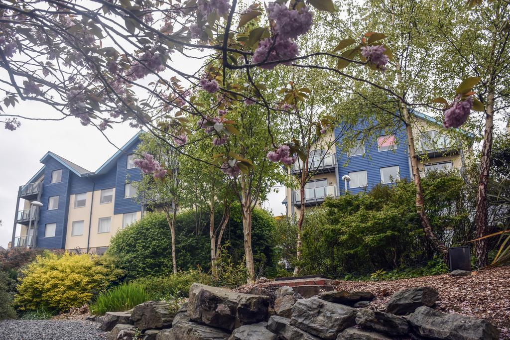 Parc Y Bryn Serviced Apartments Aberystwyth Bagian luar foto