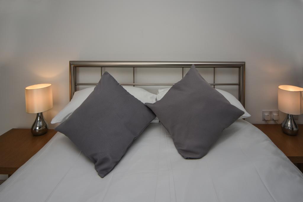 Parc Y Bryn Serviced Apartments Aberystwyth Bagian luar foto