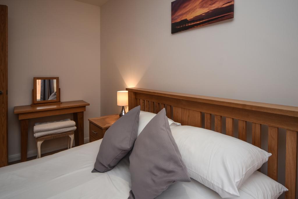 Parc Y Bryn Serviced Apartments Aberystwyth Bagian luar foto