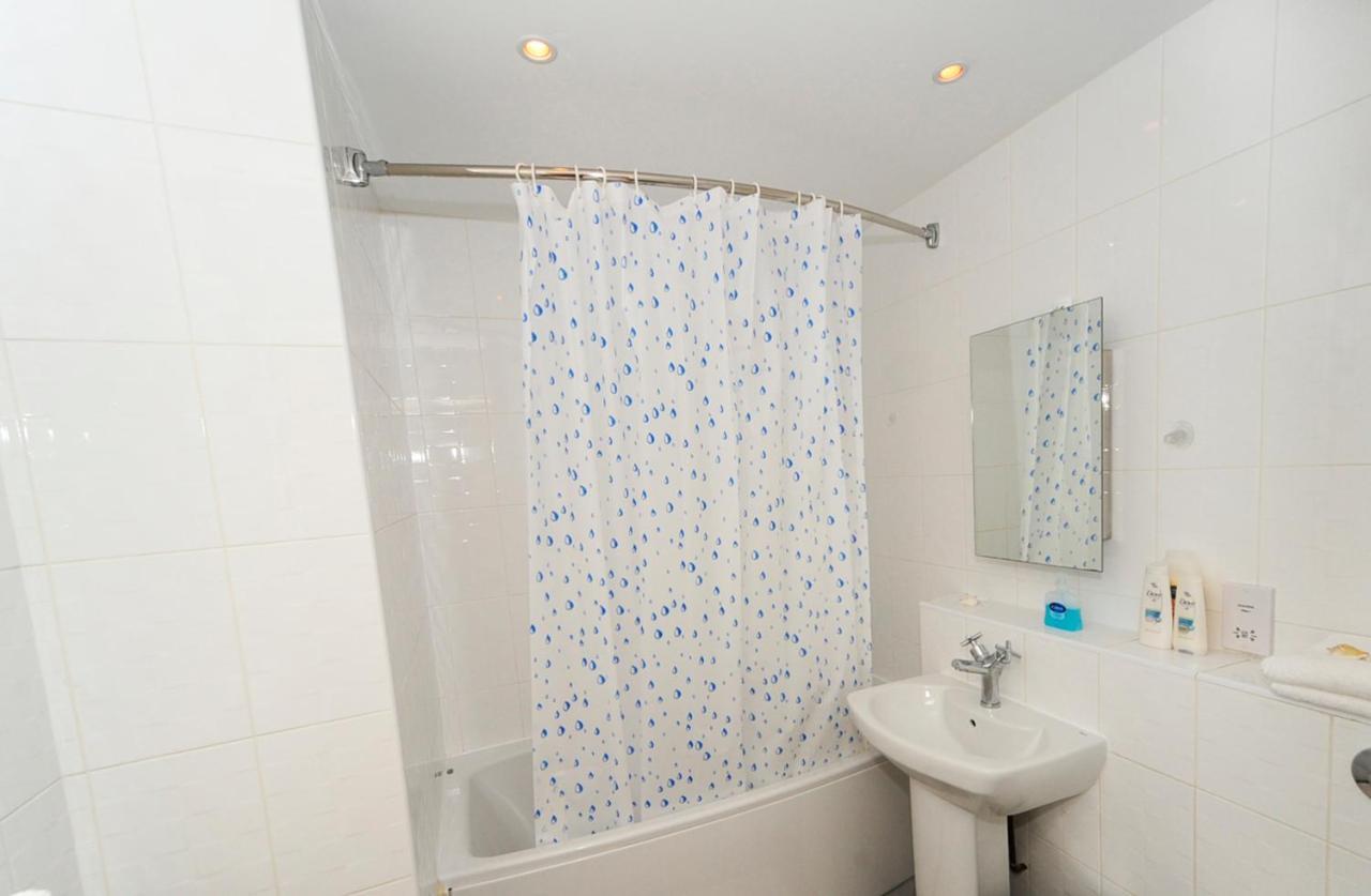 Parc Y Bryn Serviced Apartments Aberystwyth Bagian luar foto